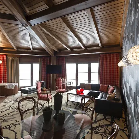 Hotel Cascade & 4*