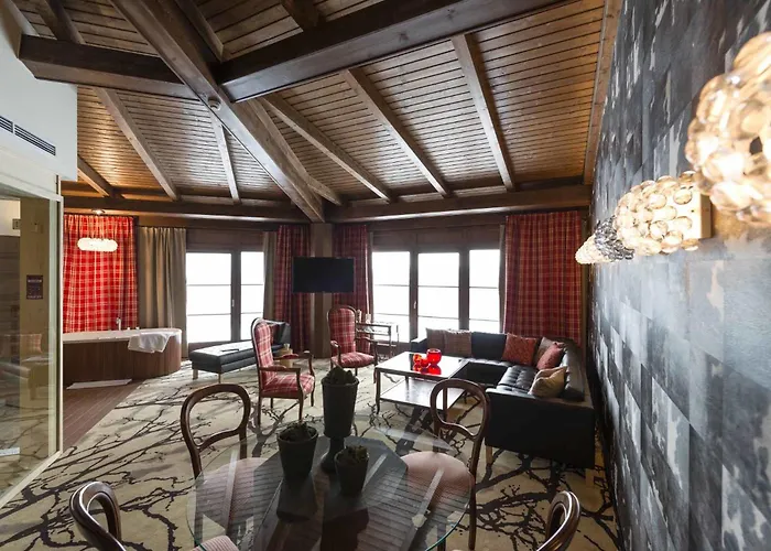 Otel Cascade & 4*