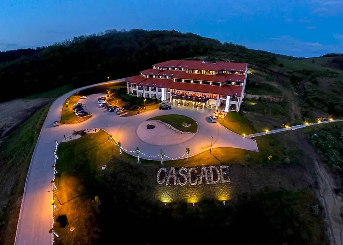 Cascade &