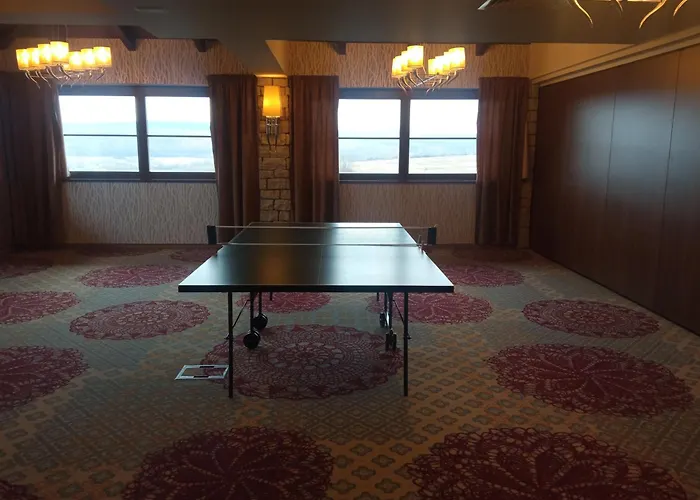 Otel Cascade & 4*
